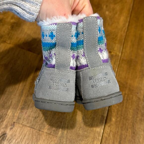 TOMS Nepal Boot Gray Suede Fair Isle kids size 5 One for One - Picture 5 of 7